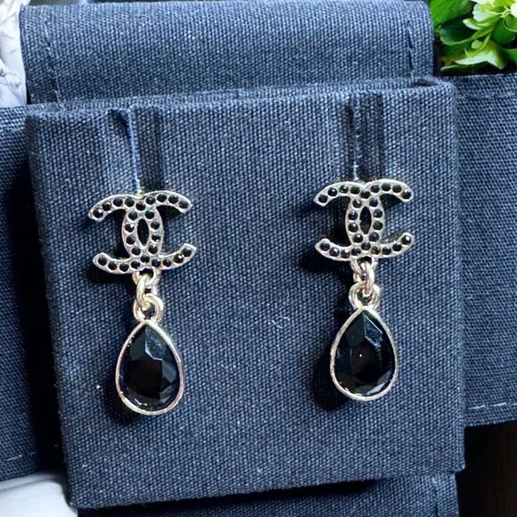 Chanel CC Teardrop Earrings - Picture 1 of 5